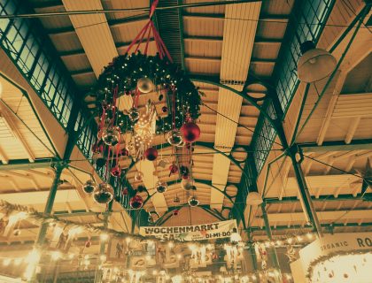 Merry Markthalle - vegan friendly chrismas market - vegan tours berlin